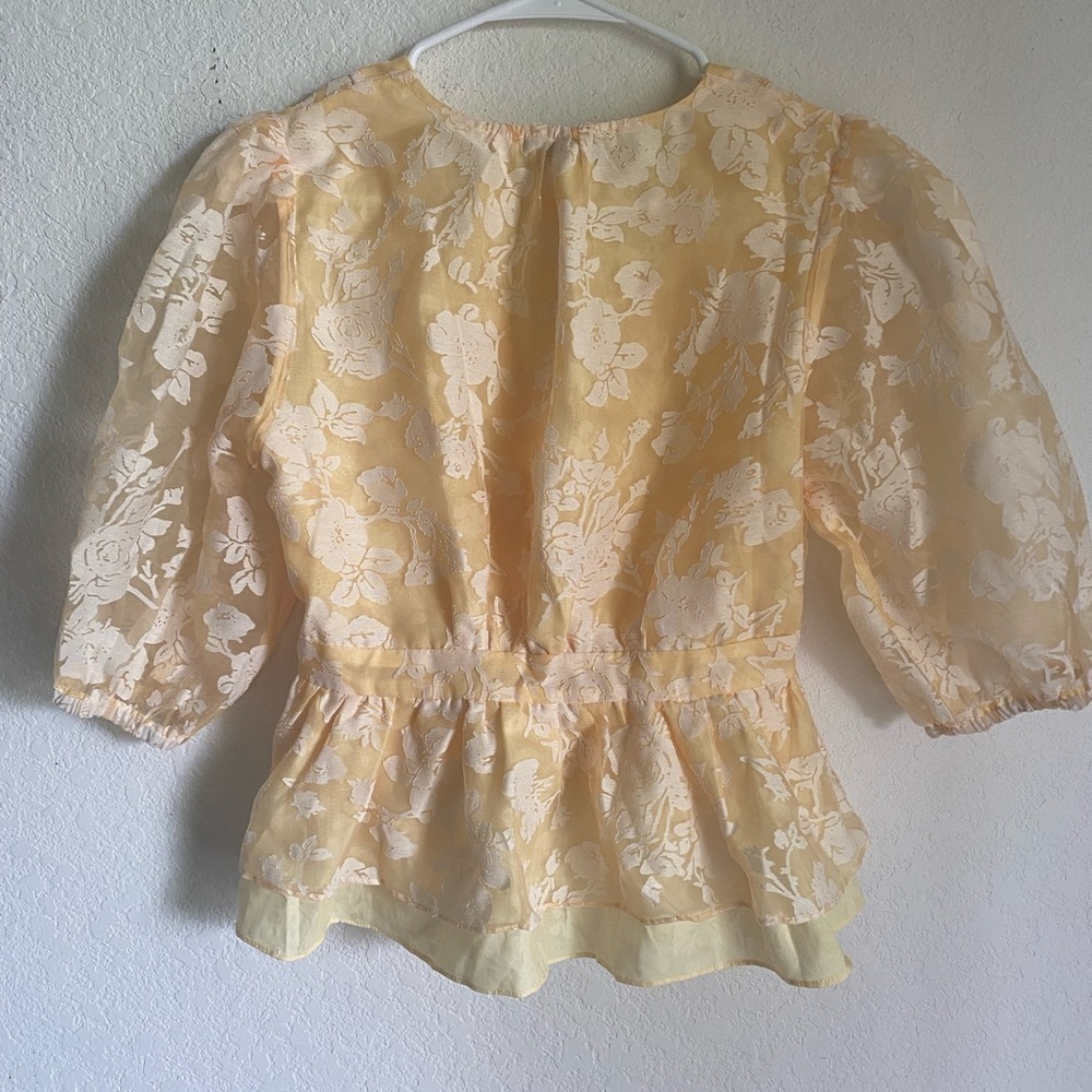 En Saison Butter Yellow Floral Ruffle Feminine Girly Cottage Core Top - Picture 5 of 7
